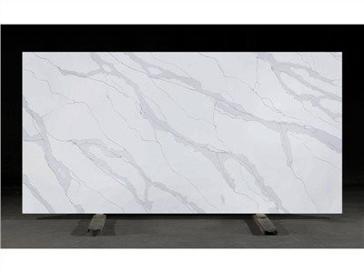 Calacatta Quartz Slab Yang Kelihatan Seperti Marmer Calacatta